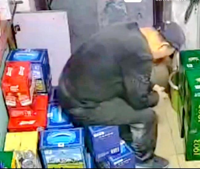 超市老板帮邻居救火不幸身亡 英勇行为获表彰