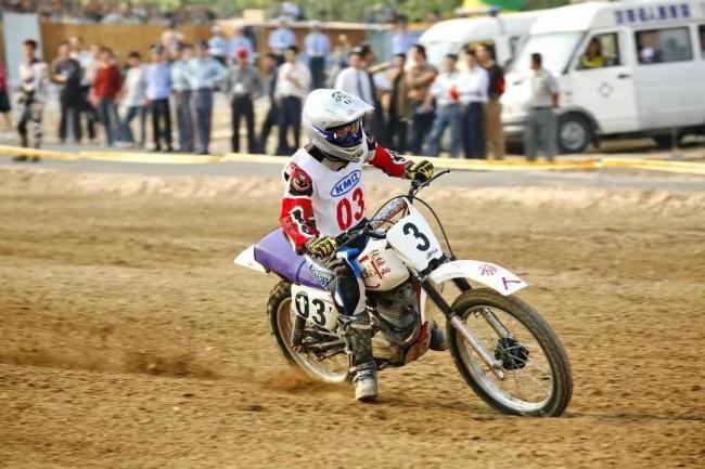 张雪师父曾说别人不收你我收你 追梦少年终成冠军