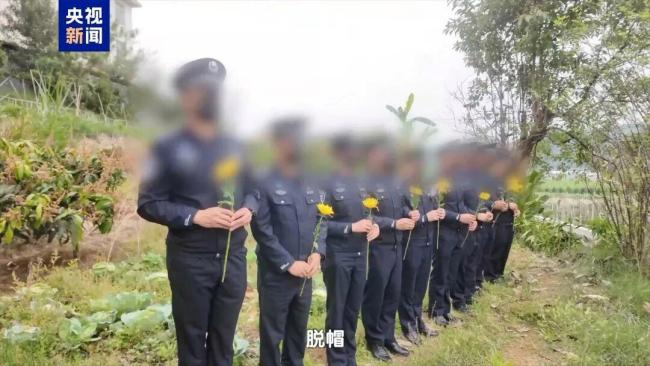 烈士墓前全屏马赛克