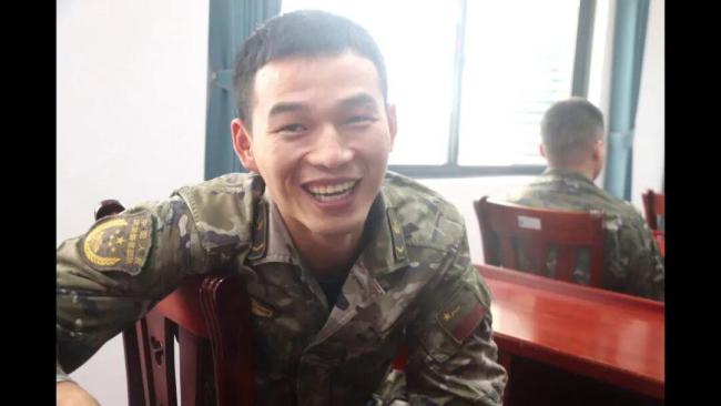 25岁海警被走私艇冲撞牺牲画面公开 英雄壮烈殉职