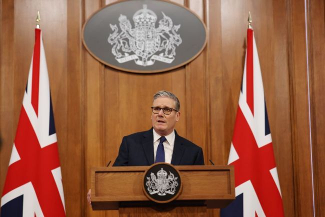 美国被曝想用停火换霍尔木兹海峡通航 多国商讨应对方案