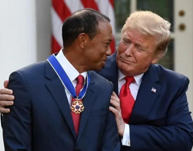 老虎伍兹被捕时正与特朗普打电话 高尔夫传奇的荒唐一夜