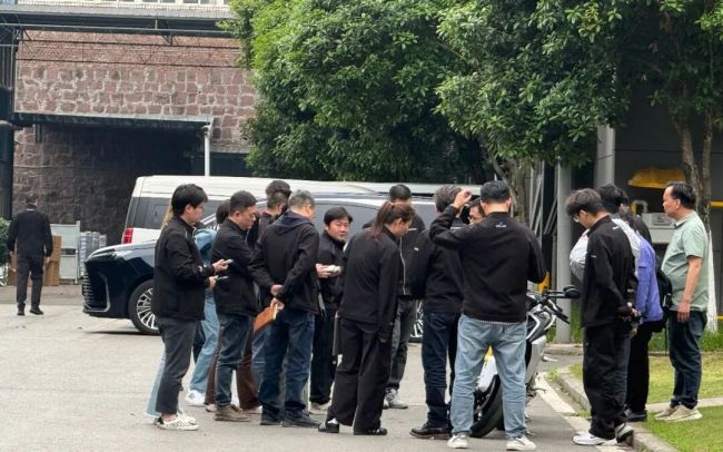 张雪机车烟台店展厅被卖空了 销量爆发式增长