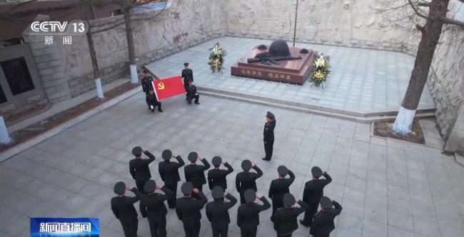 官兵们在康西瓦烈士陵园祭奠英烈 缅怀先烈传承精神