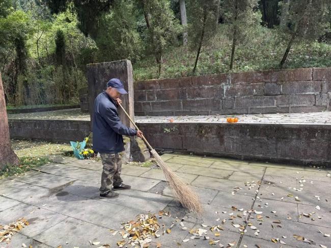 14代人为南宋丞相守墓800多年 祖训传承不绝