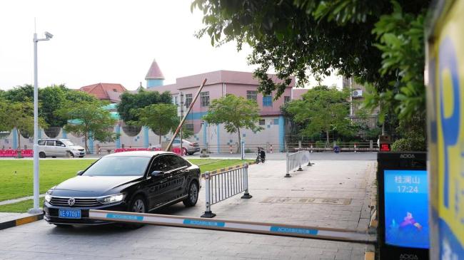 莫氏鸡煲连夜安排200只活鸡补货