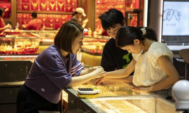 金银价格迎强势反弹 多重因素推动上扬