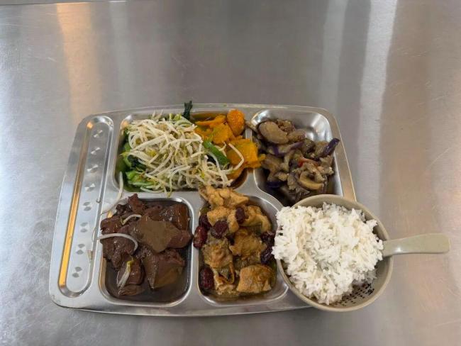 6元自助餐餐厅会亏本吗?老板发声 曾月亏几万元,如今可保本