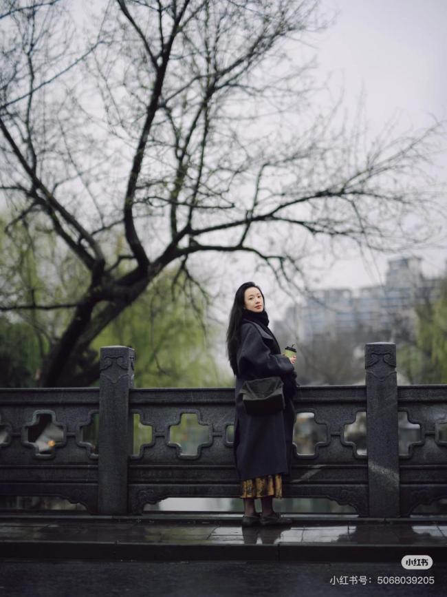 李梦搬到杭州良渚租院子种菜 慢生活新篇章