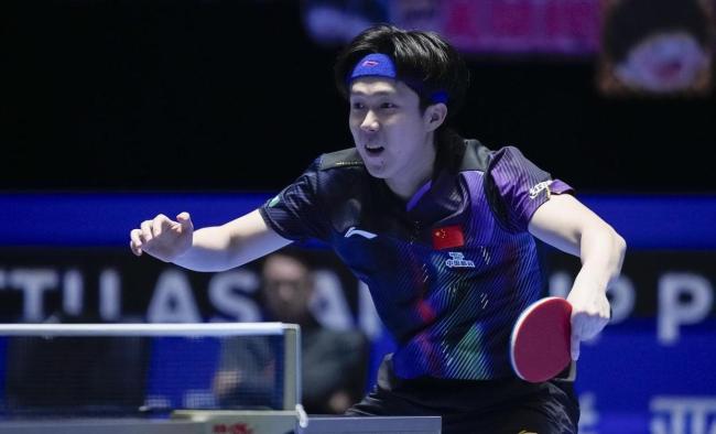 国乒战况10胜4负!向鹏被爆冷横扫,温瑞博、石洵瑶等完胜晋级 年青小将迎硬仗锻练