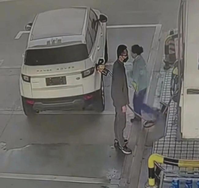 须眉开路虎加油近500元逃单