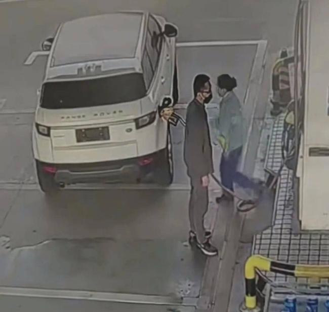 江西一开路虎男人加油后逃单