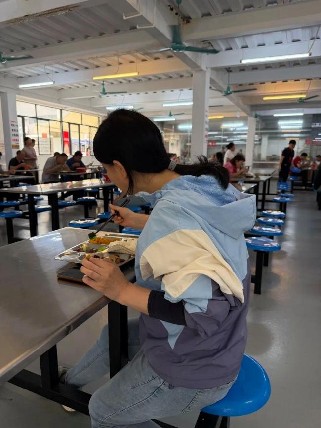 6元现炒自助餐会亏本吗？老板发声 曾月亏数万现已保本