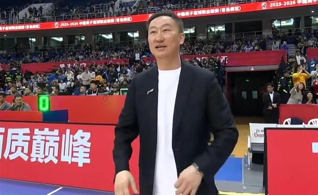 辽宁双加时惜败青岛无缘锁定季后赛 赵继伟14+8+9米奇30+22+6 鄢手骐低迷成焦点