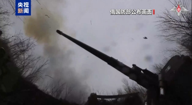 俄称打击乌军多个目标 乌称打击俄油库