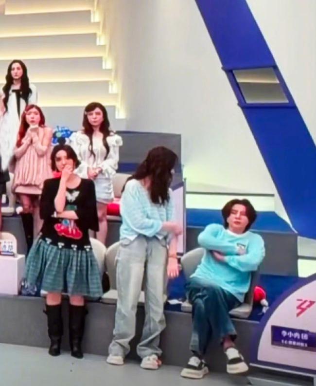 维妮娜淘汰 初舞台惊艳却难逃出局命运