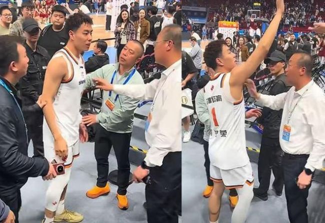 记者谈李添荣与球迷击掌遭拦截