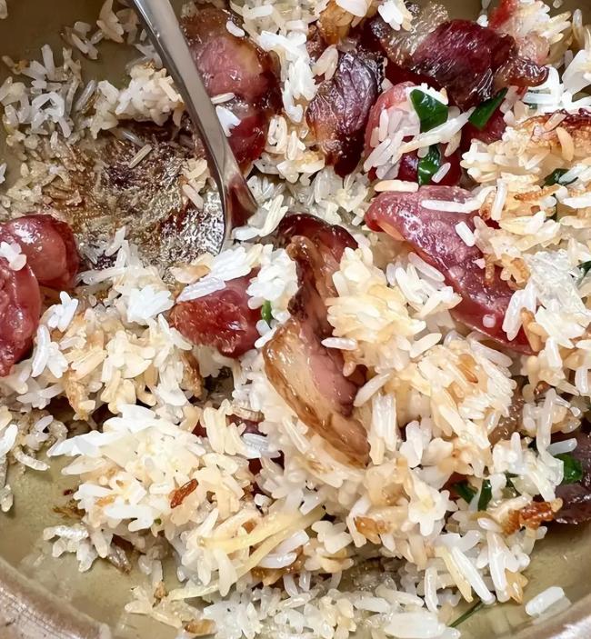 顺德鸡煲带火顺德美食 小店排队超300桌