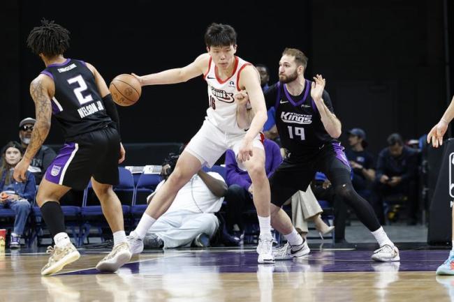 杨瀚森常规赛总结：出战43次场均仅2.2分 随队征战附加赛冲季后赛 新秀赛季挑战与成长