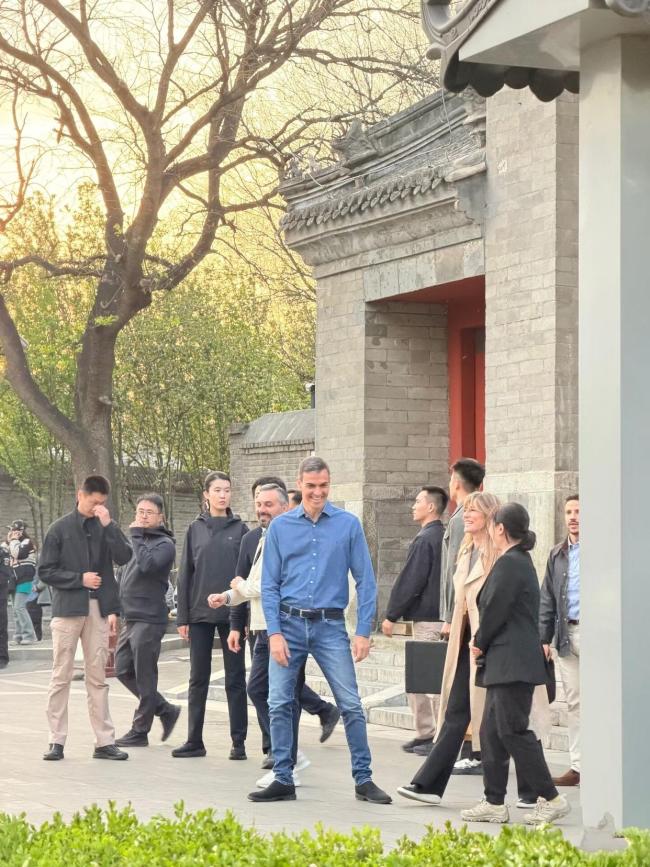 西班牙首相夫妇的北京行程 鼓楼偶遇记