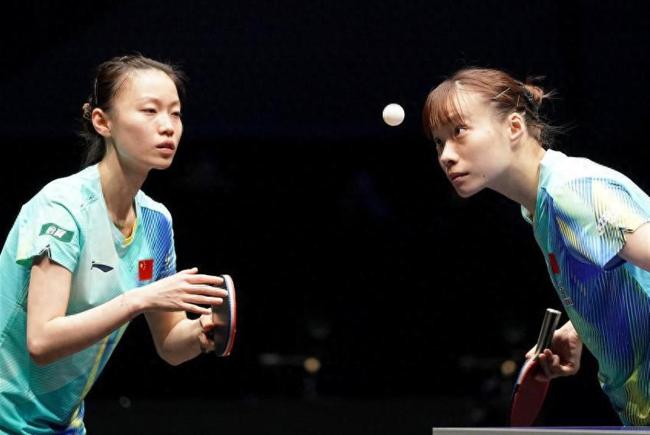 石洵瑶夺双冠，女单止步四强 逆境中的逆袭