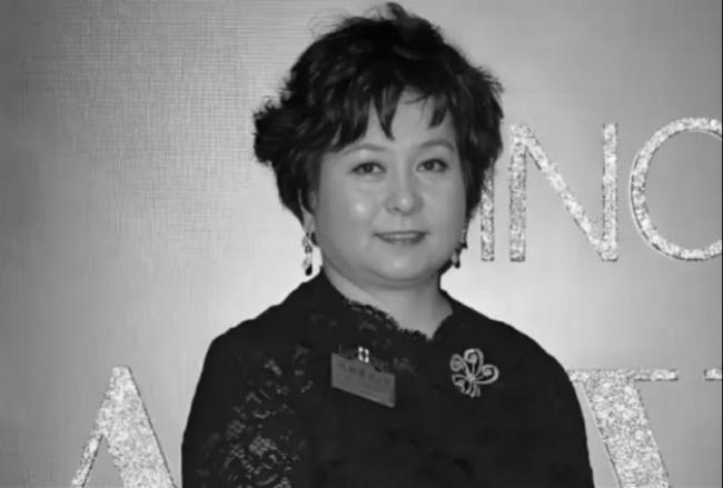 何超蕸曾任多项社会职务