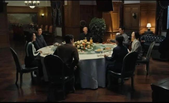 中年人的登味为何总是突如其来 假装成真后的无奈