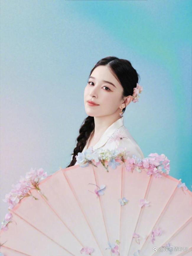 阚清子新妆造 花神造型引爆全网热议