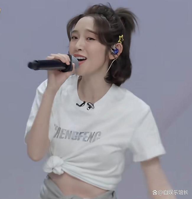 唐艺昕李小冉王濛自拍 姐姐们的时尚小心机