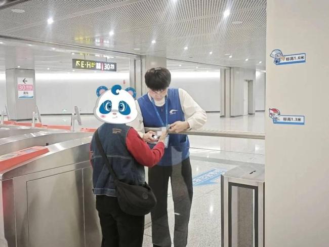 一根取卡针保住乘客2万元