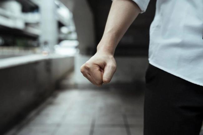 间谍策反中企员工致项目停工 境外势力精准打压