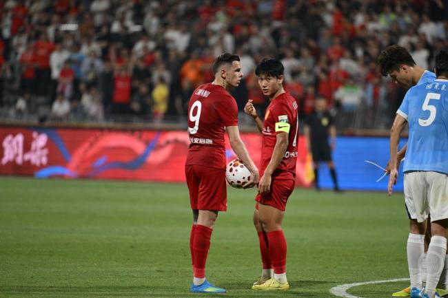 重庆铜梁龙斩获球队首个中超三连胜 队长复出助胜局