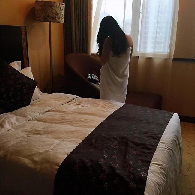 华住会否认酒店回访致女子离婚 隐私争议引热议
