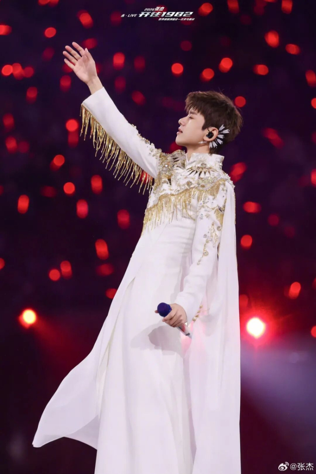 张杰16场鸟巢演唱会收官发文 斗转星移的硬核浪漫