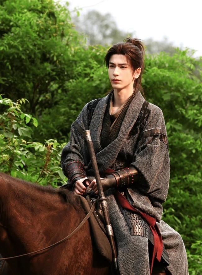 张凌赫《归鸾》最新路透释出 少年感与野性并存