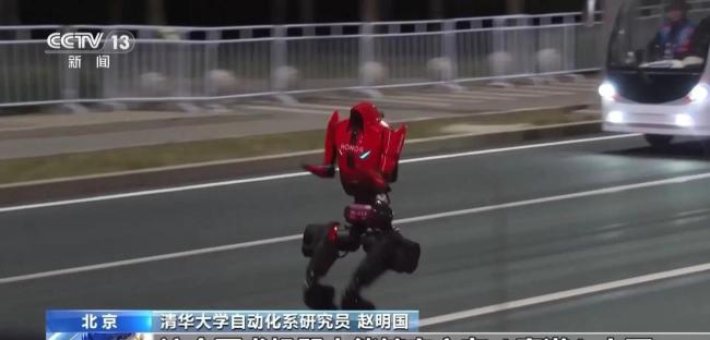 机器人半马北京大爷韩国欧巴都来围观了 技术对决引全球关注