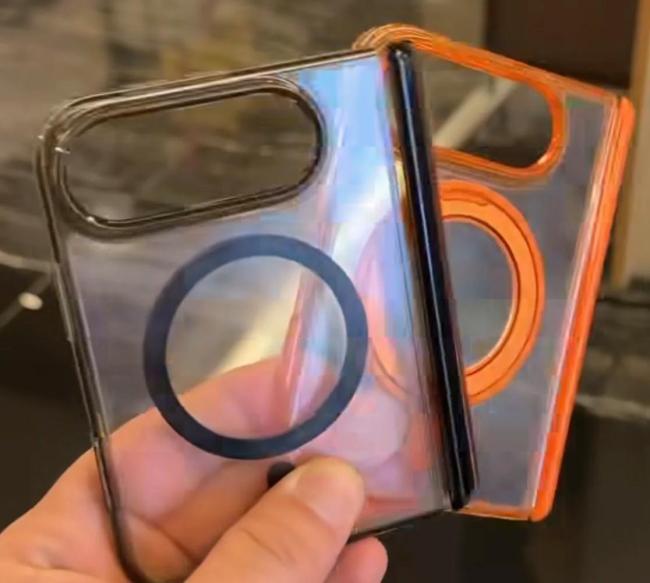 苹果折叠屏iPhone手机壳曝光 支持MagSafe磁吸功能
