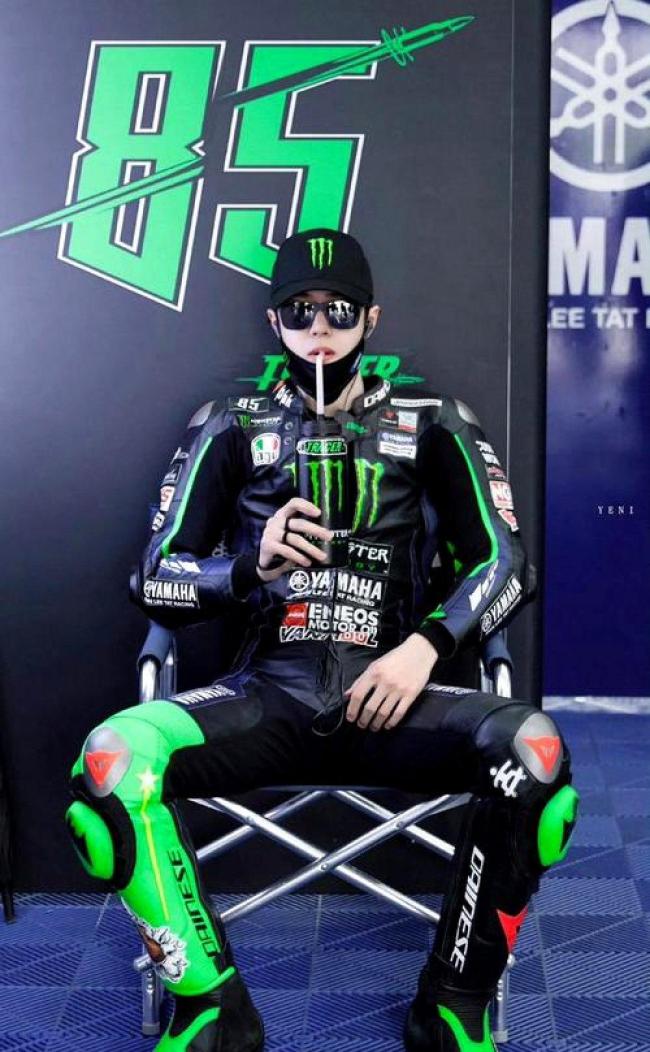 张臻东感谢王一博助力赛车圈 热度飙升带动行业活力