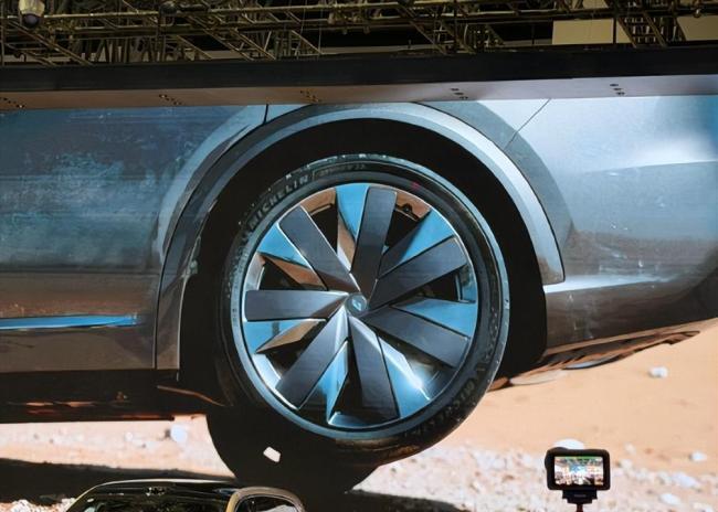 理想L9 Livis发布会功能展示“翻车”