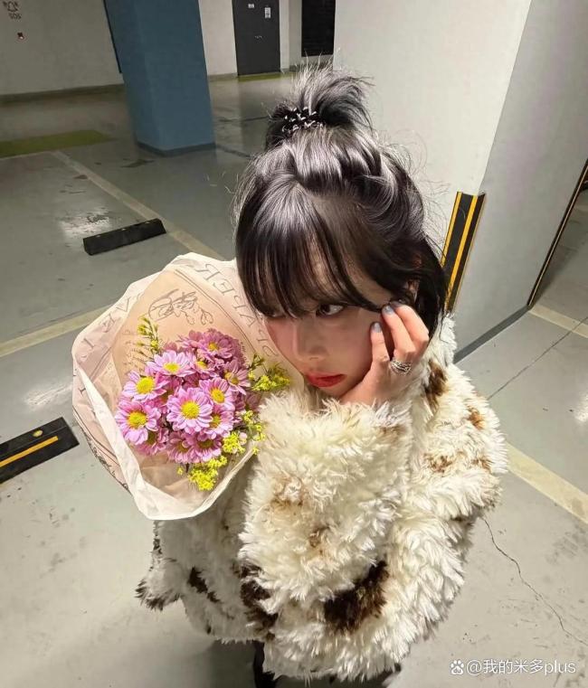 泫雅近照曝光面部浮肿