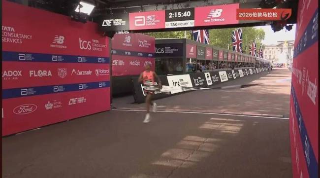 伦敦马拉松 精英女子组激烈角逐