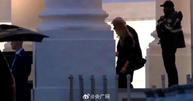 白宫发言人“预言”枪击？外媒称诡异 精准预告成真