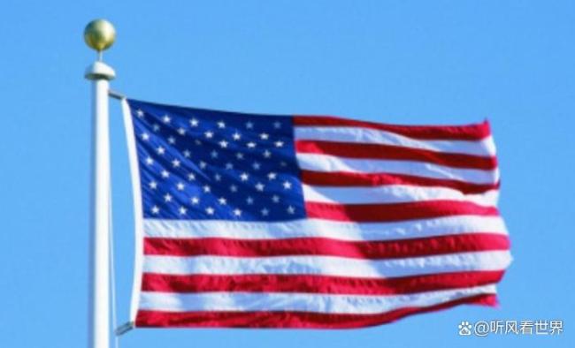 特朗普撤离时摔了一跤 枪声中的惊魂瞬间