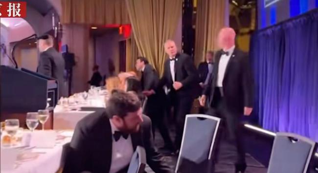 特朗普回应为何先救万斯 特勤优先保护引发争议