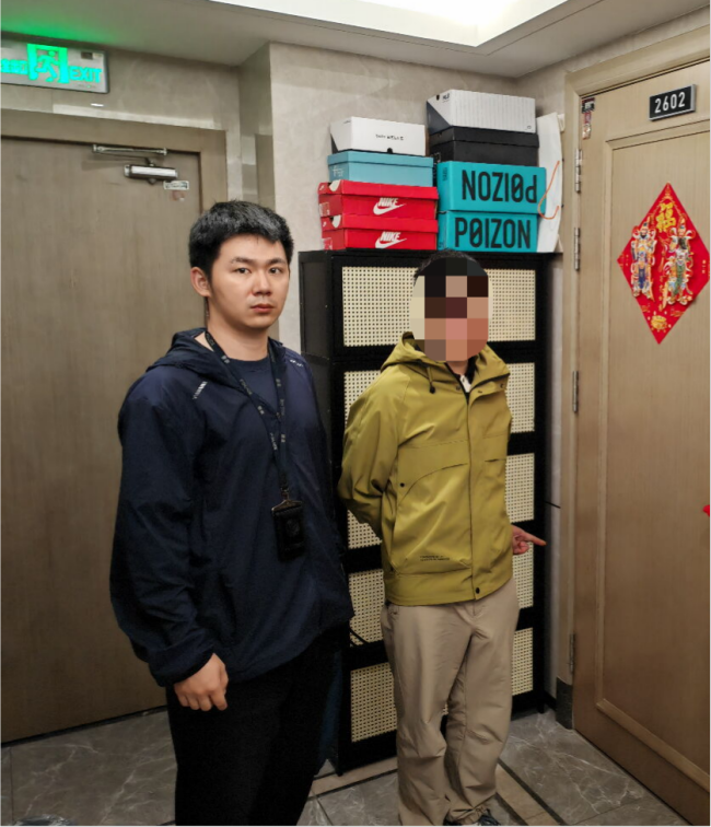 男子偷走女友家中金器非法获利超6万 现任男友竟是贼