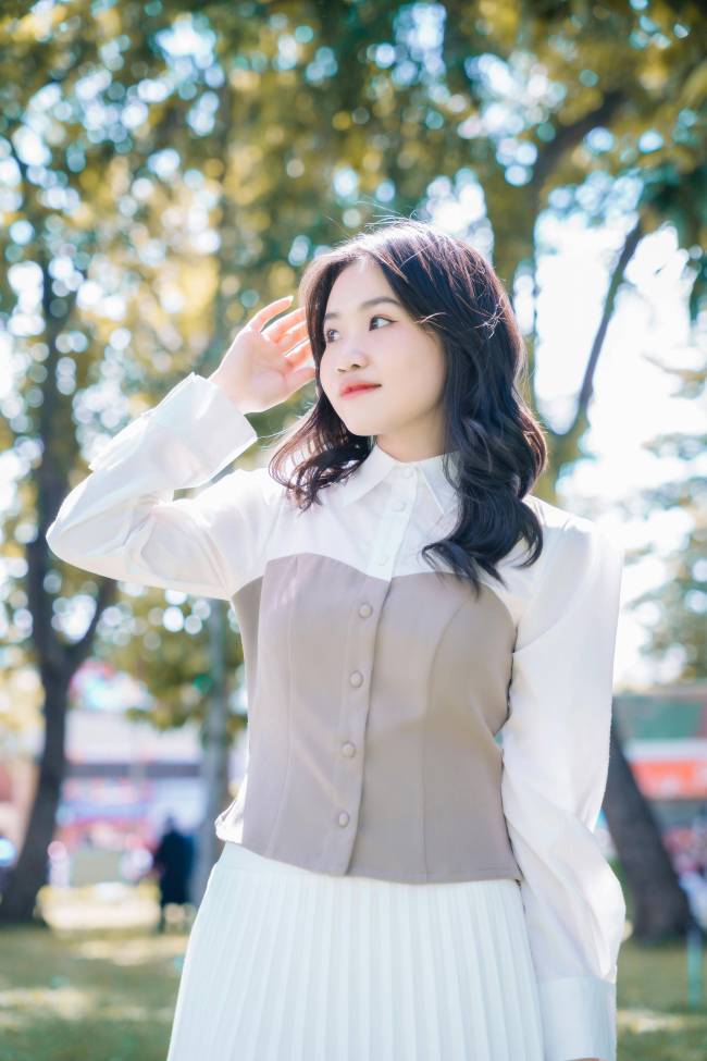 氧化菊穿杨颖高定礼服丢碎钻，全网开启地毯式寻钻！内娱新悬疑案引发热议 