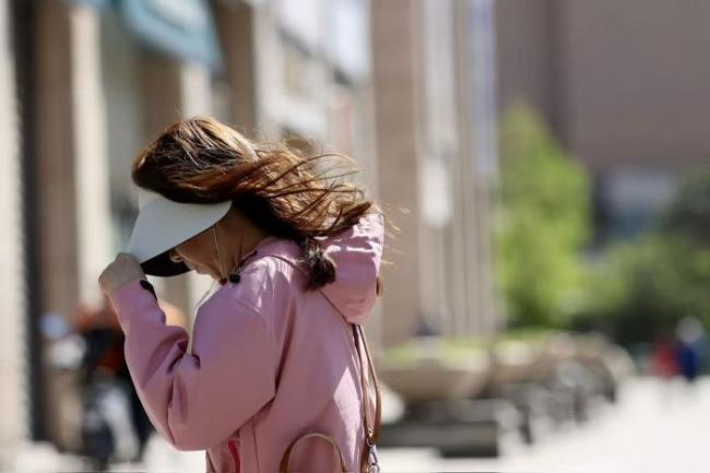 北京发布大风黄色预警，阵风可达8级 今日北风强劲请注意防范