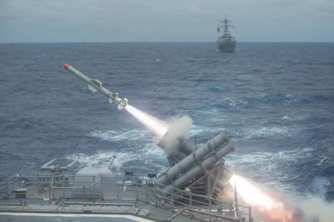 伊朗“蚊子舰队”如何控制海峡 海上刺客军团的威慑力