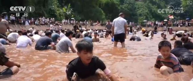 五一假期年轻人的旅游新玩法 沉浸式体验游成趋势