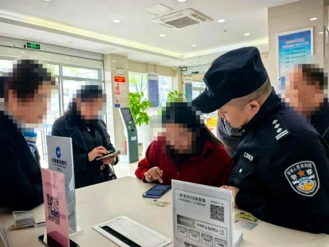 男子误转100万到非洲 民警帮找回 跨国追款记